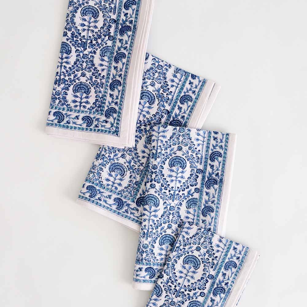 Intricate blue and white pattern napkin set of 4. 