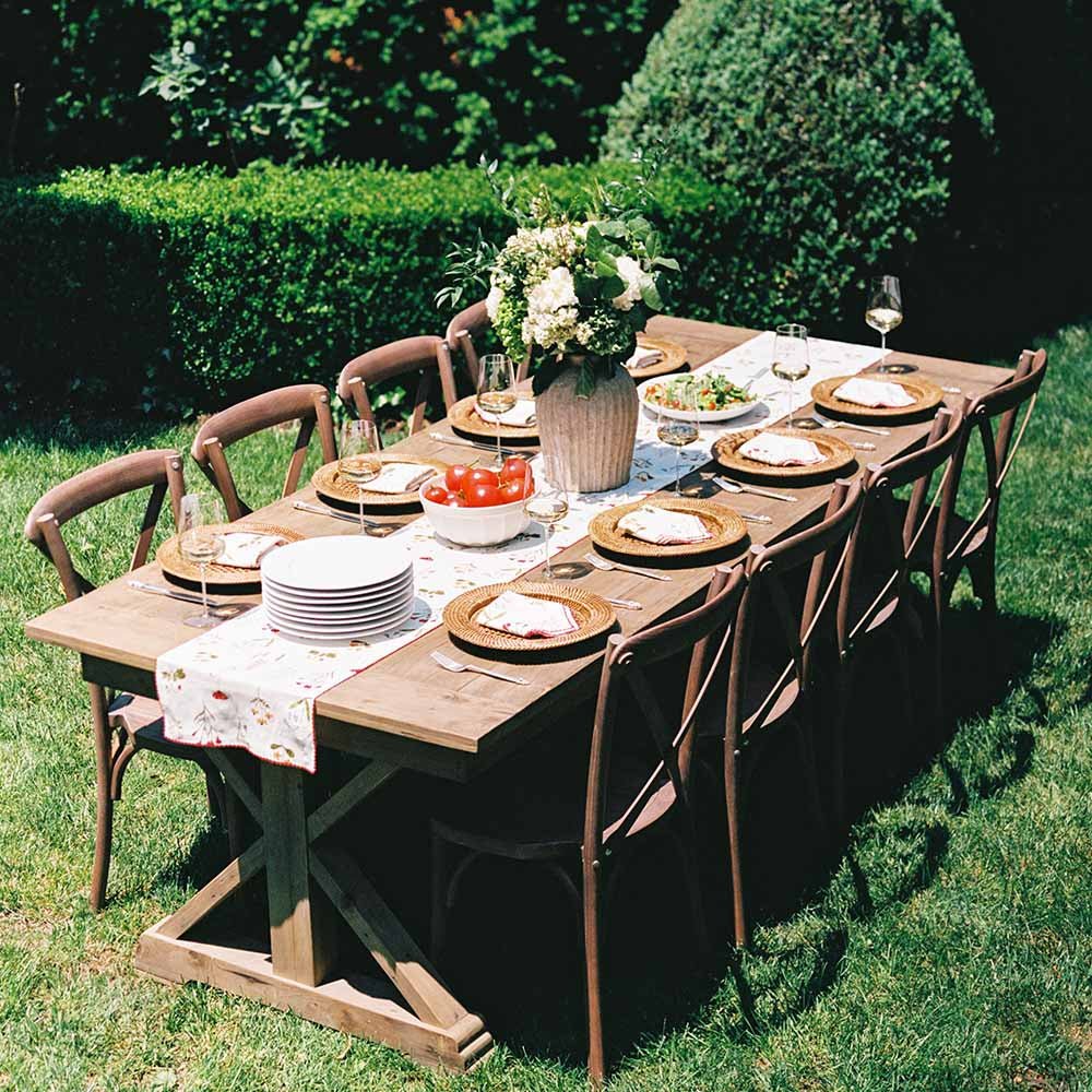 Botanical Garden table runner on outdoor dinner table. 