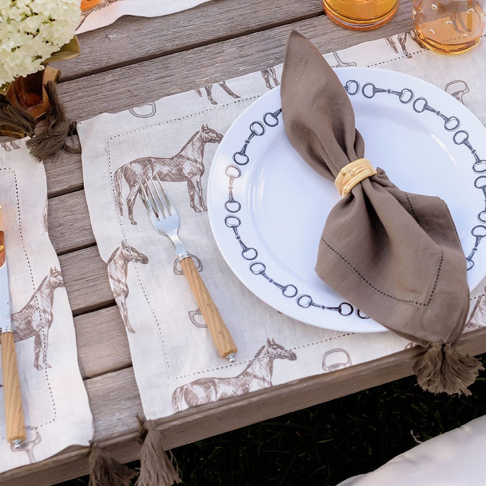 Elegant and classic pattern placemat on dinner table. 