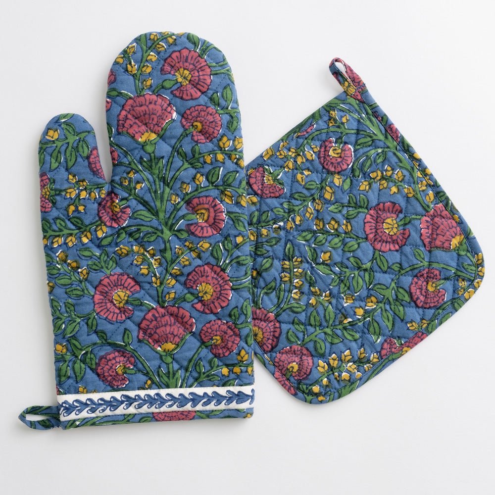 Cactus Flower Midnight Dark Blue & Magenta Floral  oven mitt and pot holder set